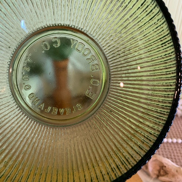 Vintage Glass Bowl / Decor🐢 - Picture 7 of 7